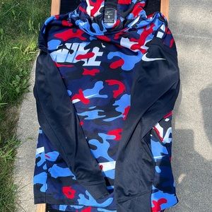 Boys Nike Dri-Fit Hoodie Youth XL
